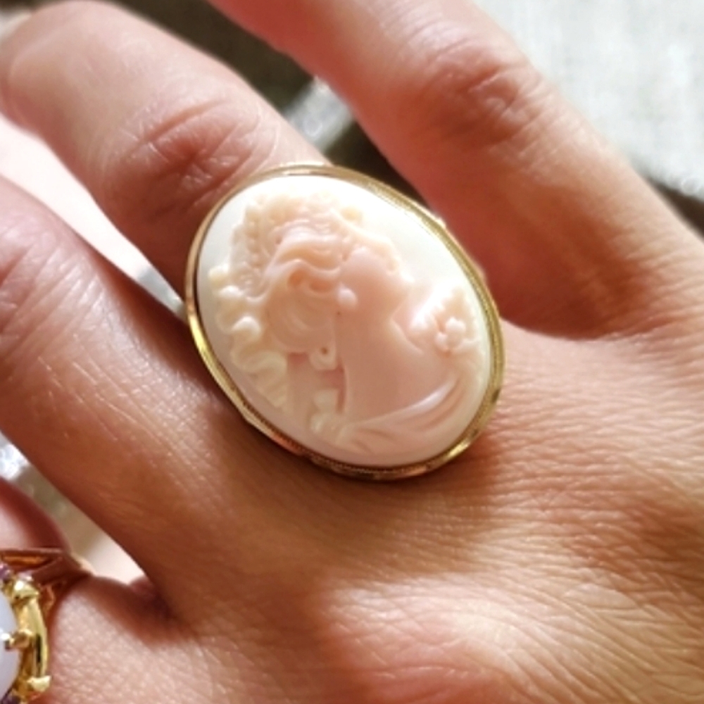 Vintage 14k Gold Cameo Ring